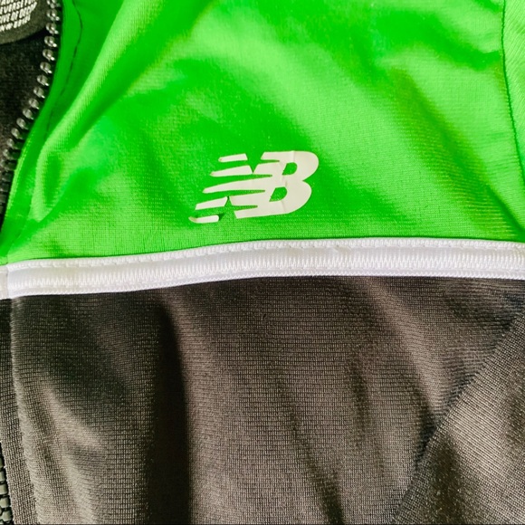 New balance jacket boys size 7 - Picture 3 of 4